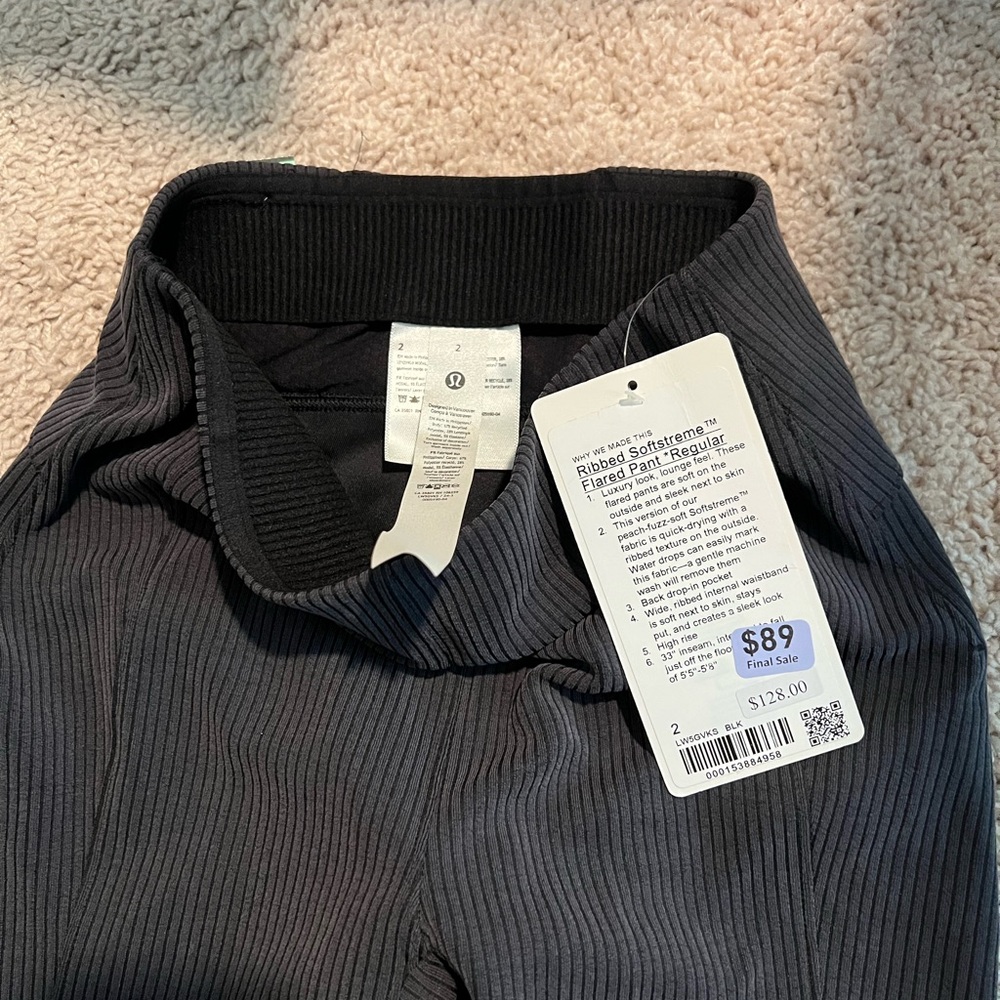 Nwt lululemon softstreme Black Ribbed flared Pants regular